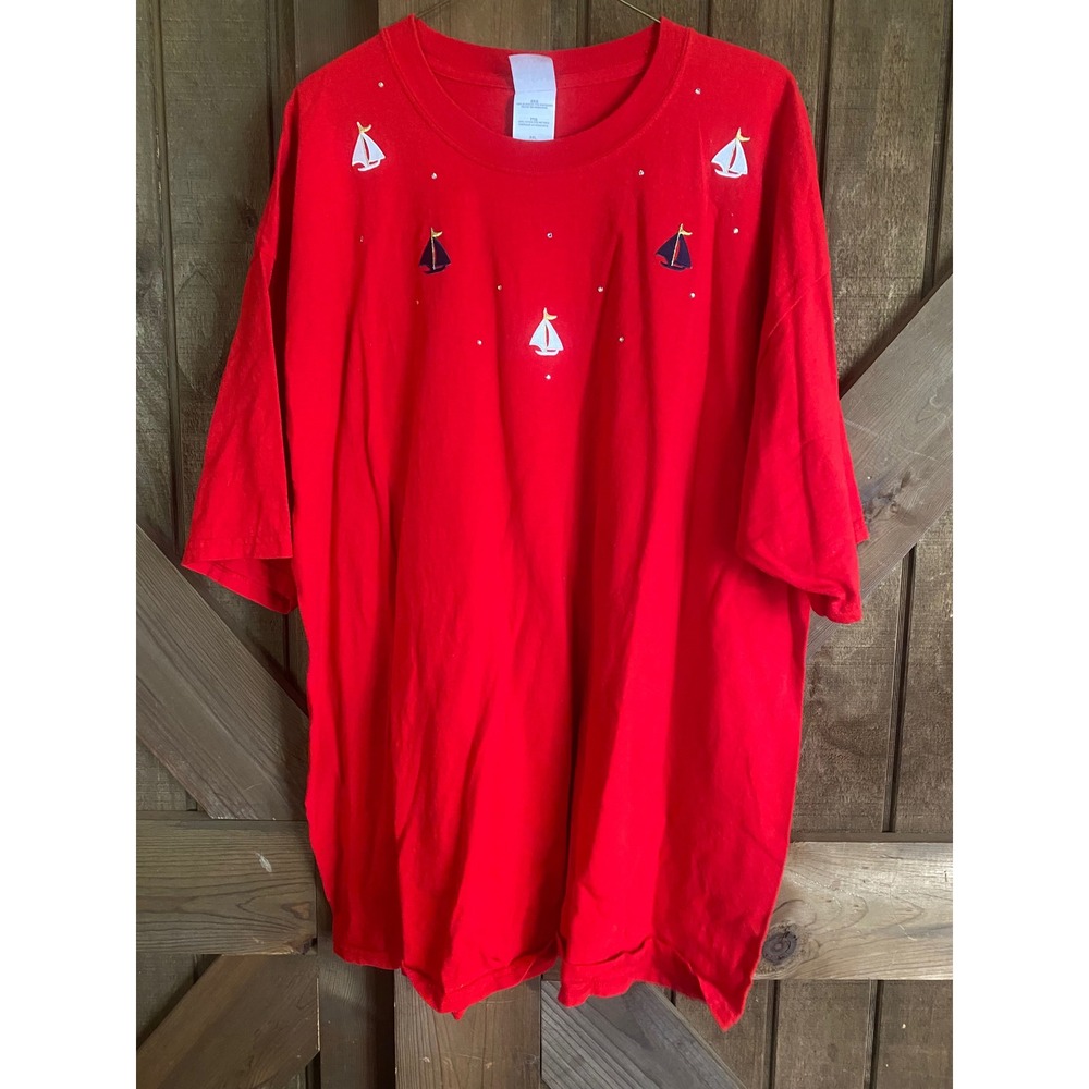Gildan T-Shirt Unisex XXL Red Excellent Nautical Sailboat Embroidered